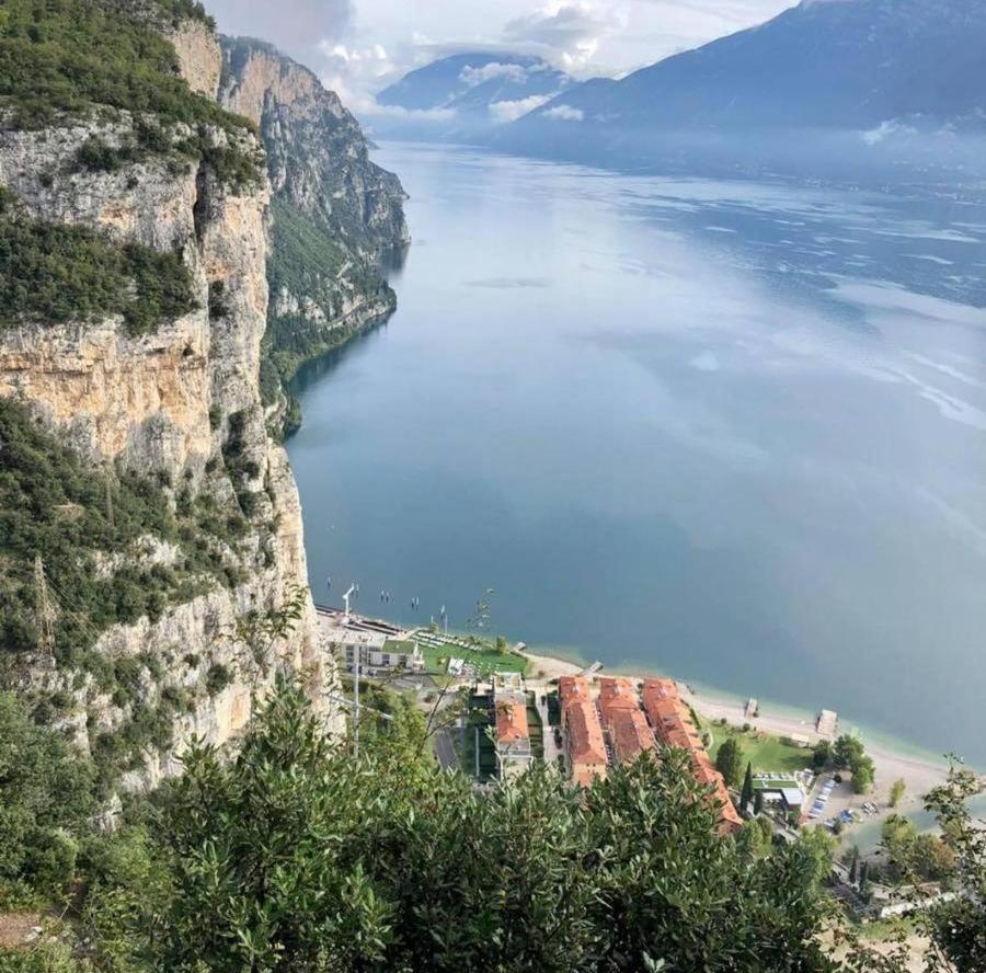 Antica Campione Rooms & Hostel Campione del Garda Buitenkant foto