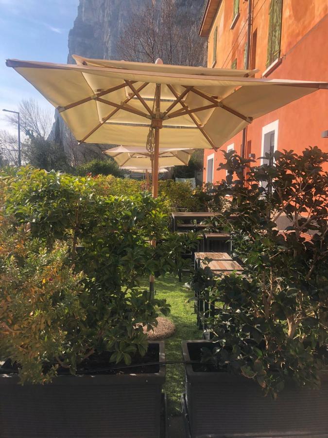Antica Campione Rooms & Hostel Campione del Garda Buitenkant foto