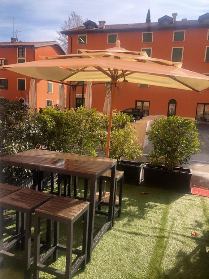 Antica Campione Rooms & Hostel Campione del Garda Buitenkant foto